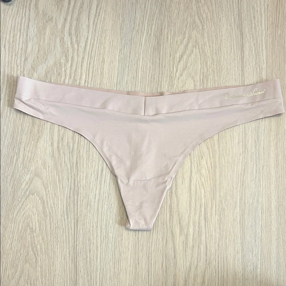 Incredible by Victoria's Secret Thong Panty XL